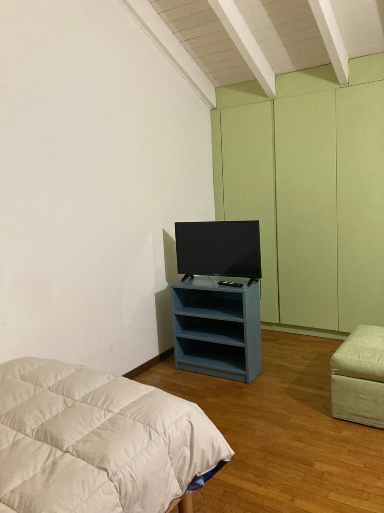 Apartmán Alexis 2 Novara Exteriér fotografie